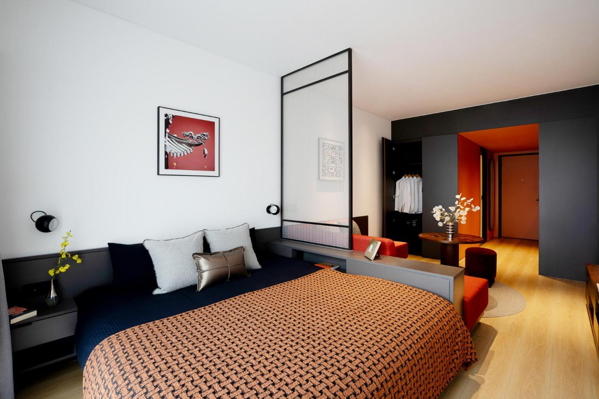 Base-Beijing Wangfujing Serviced Apartment- In Hutong &Bike Rental &Close To Forbidden City, Tian'Anmen Square &Subway Nearby &Free Coffee &Washing Machine,Kitchen &Restaurant Discount &English Speaking &High Speed Free Wifi Extérieur photo A room at the hotel